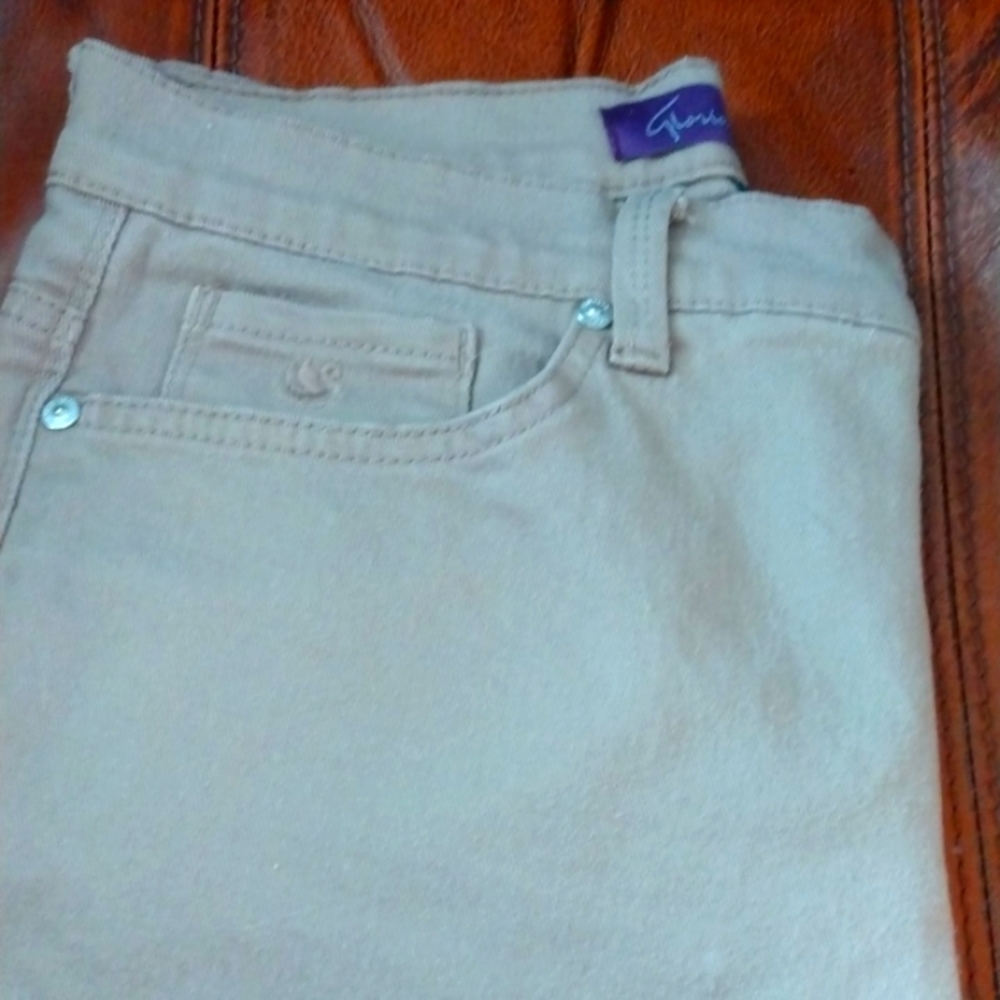 Gloria Vanderbilt Tan jeans only worn once